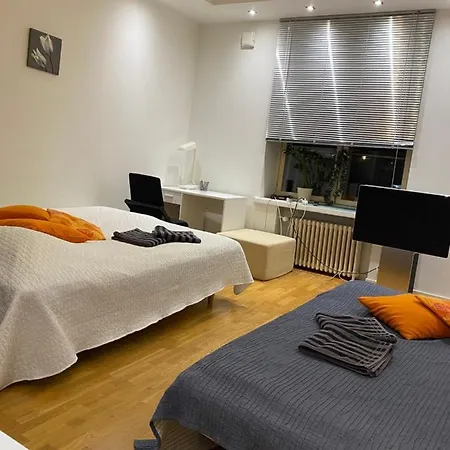 Big Studio Close To Center With Wifi *